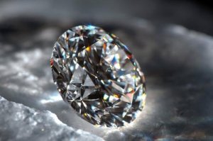 国际公认的六大宝石 欧泊是国际排名第六的宝石