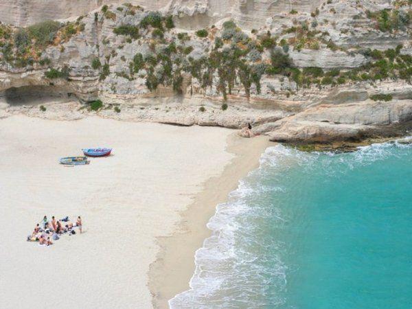 意大利10大最迷人的海滩排名：各种美景美不胜收！