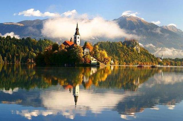 欧洲绝美的3大湖泊排名：个个美若仙境，犹如世外桃源