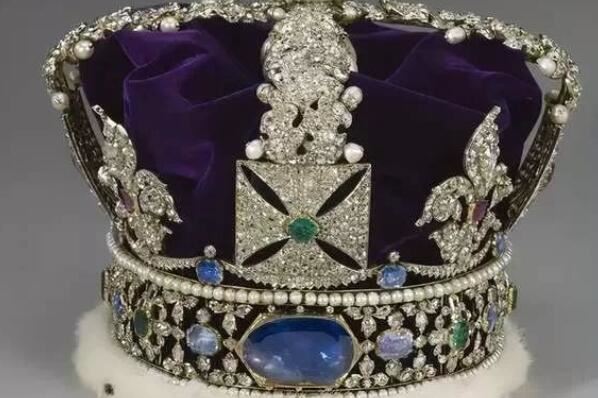 世界最华丽十大皇室珠宝首饰排名，英国皇室珠宝占6个！